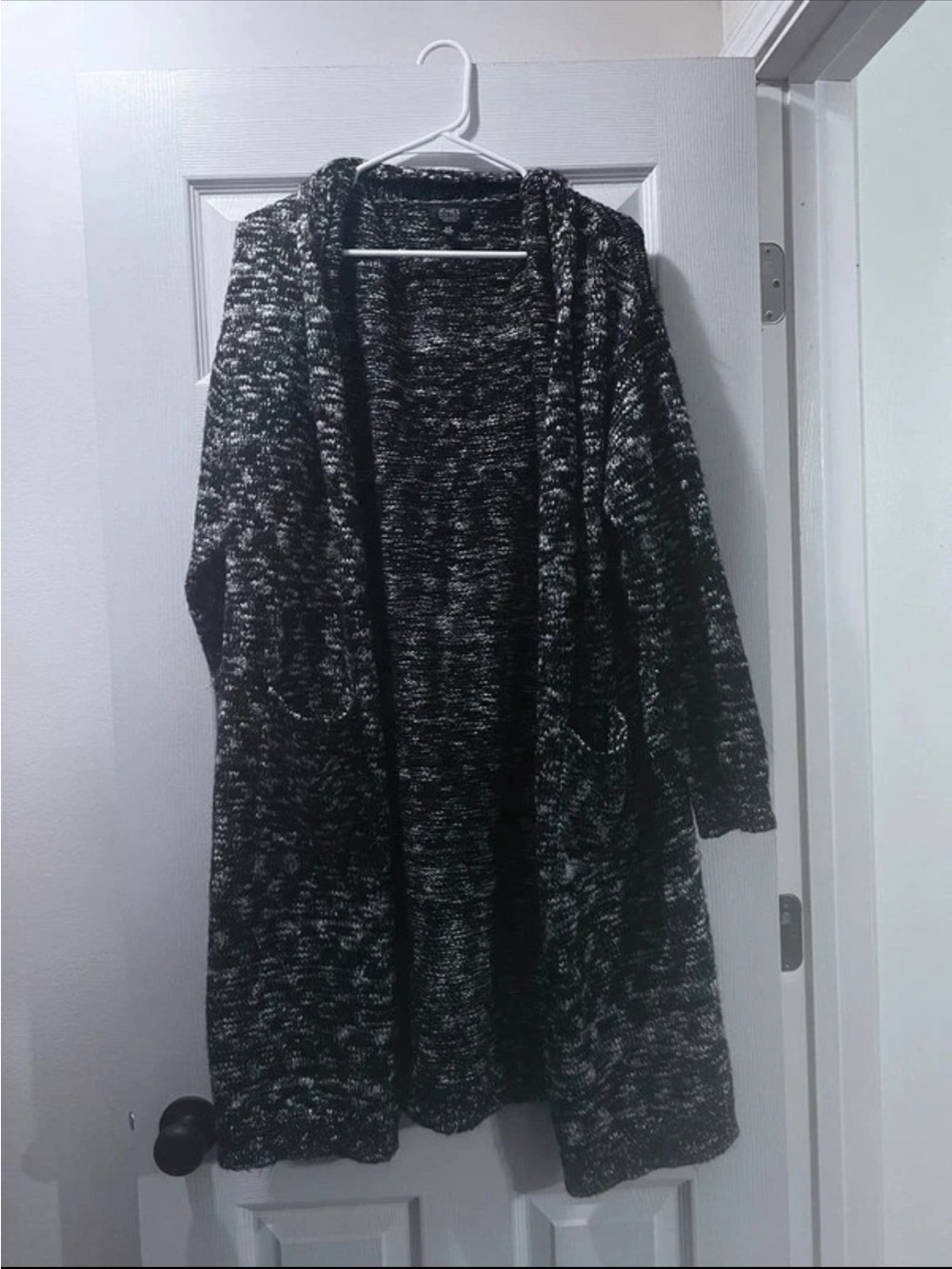 Jones New York Black & White Marled Open-Front Cardigan
